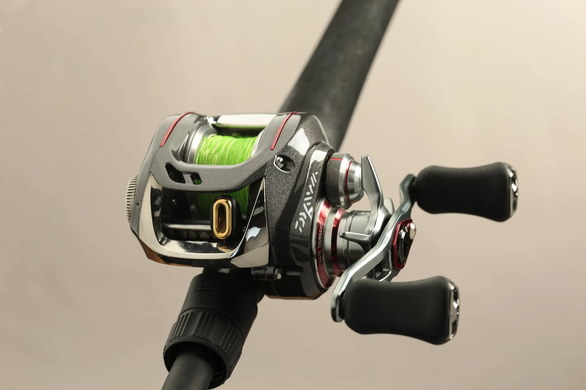 Daiwa TD Zillion avec une peinture gris foncé Porsche réalisée par Dumonteil Limoge