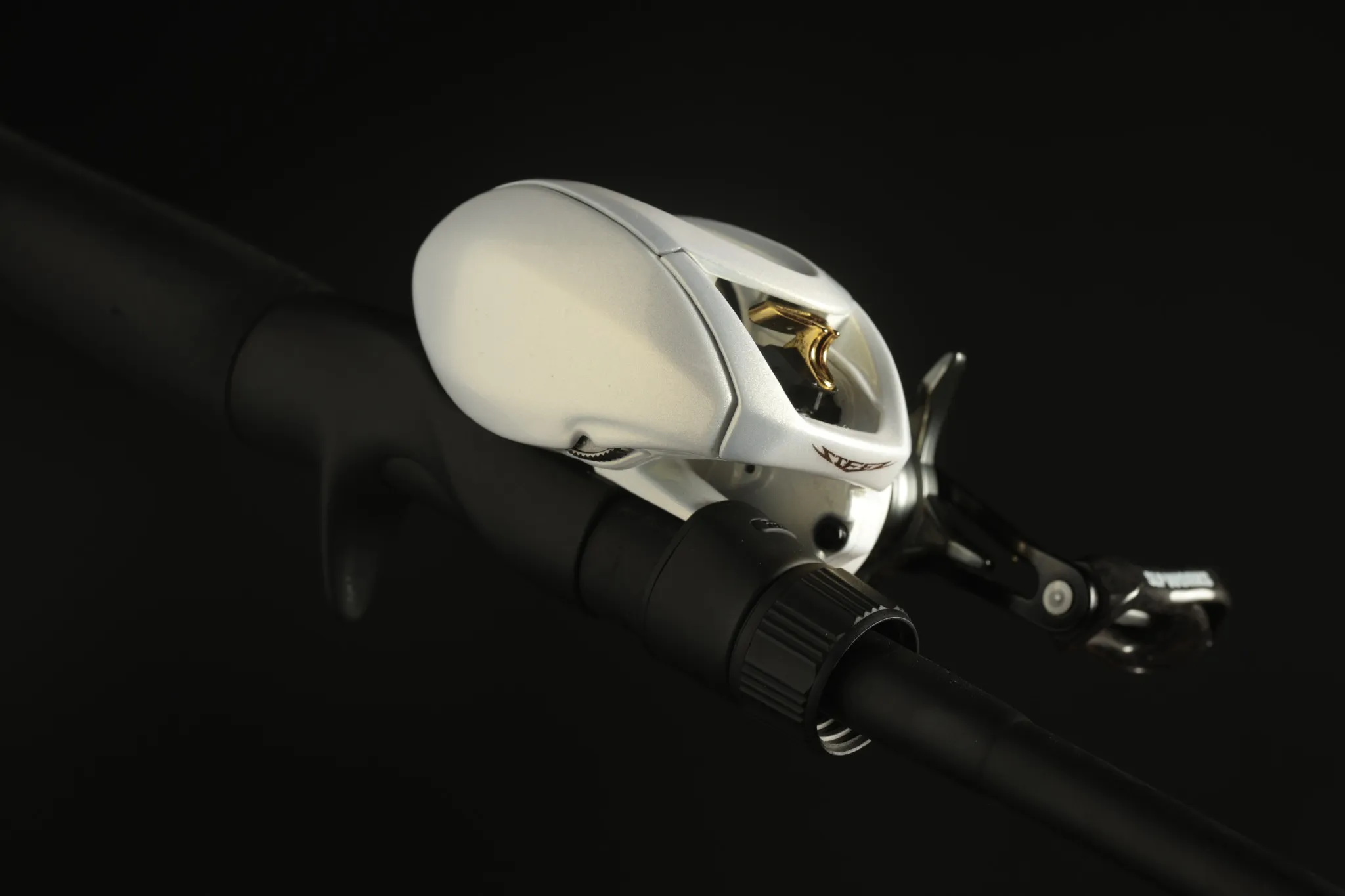 Moulinet casting blanc 